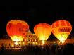 Nocny pokaz balonów